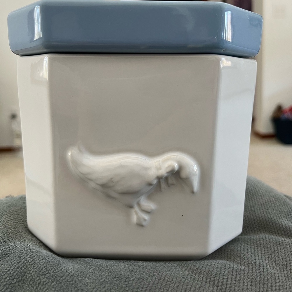 Blue-Top White Ceramic Canister with Bird Relief